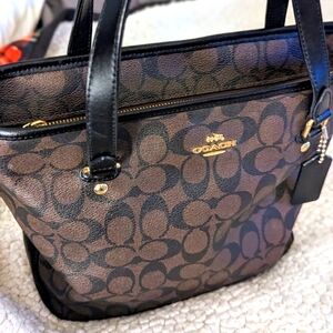 Coach City Zip Tote F58294 Black/Brown Signature Coated Canvas Good Condition